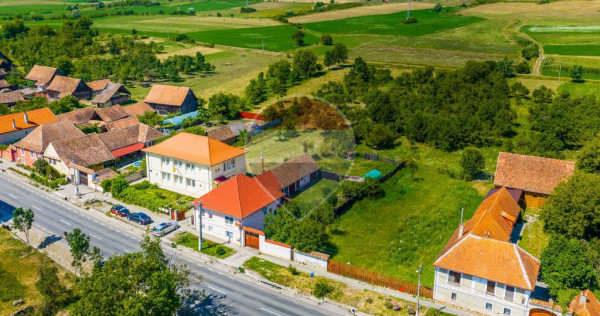 Casă saseasca cu Poveste-6 camere/Bunesti!