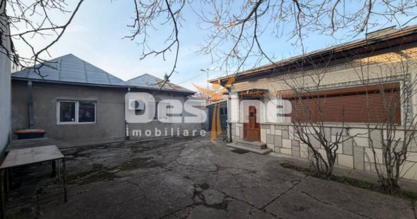 Casa +Teren intravilan 900 mp ( 2 corpuri de casă )Calea...