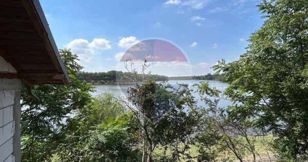 Vanzare Vila la gri Teren 800mp Lacul Mostistea
