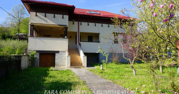 ELEGANTA SI LINISTE LA CATIVA PASI DE STATIUNILE VALCENE