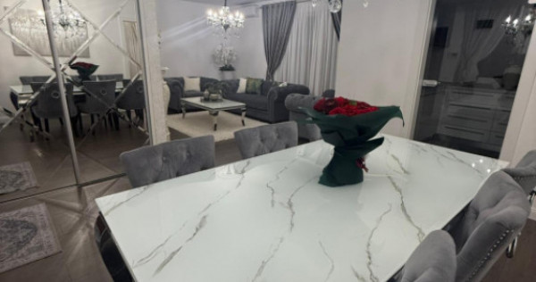 Vand apartament 3camere 80 mp+balcon 5mp zona Vivo