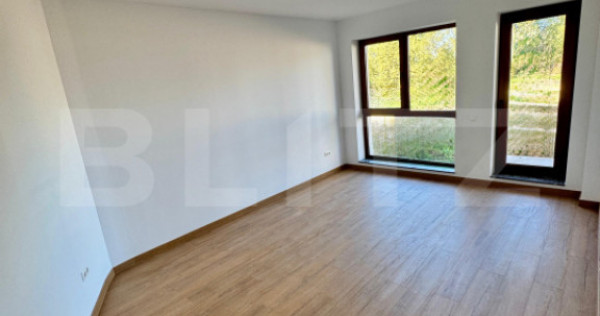 Apartament cu 2 camere, decomandat, cu terasă/ grădină de