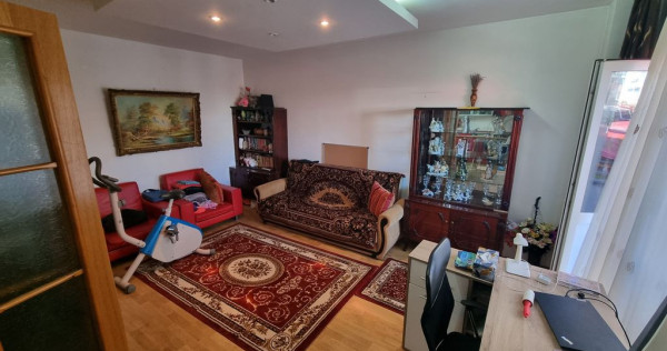 Apartament 2 camere zona Poarta 6