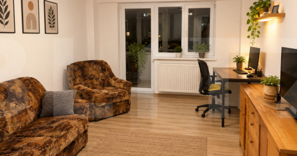 Apartament 3 camere decomandat, centrală și AC, aproape de