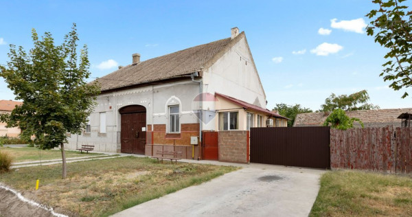 Casă cu 2 camere de v&acirc;nzare - Nădlac