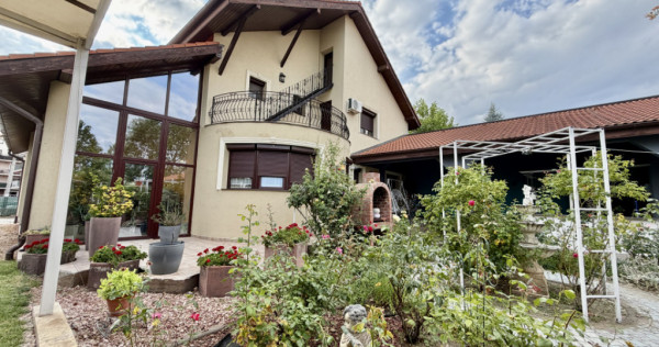 Vila exclusivista de inchiriat - Ideala pentru Locuinta sau