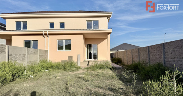 Duplex la cheie 4 camere - toate utilitatile - Mosnita zona