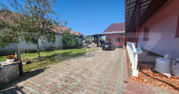 Casa de vanzare, 140 mp, teren 600 mp, zona Sangeorgiu de Mu