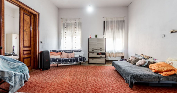 Apartament cu 2 camere la parter in Piata Catedralei Comision 0