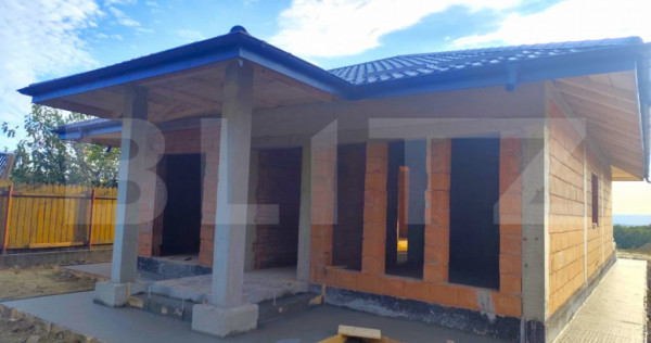 Casa 4 camere, 96 mp, zona Barnova-Pietraria