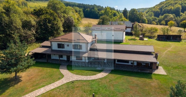 Complex Turistic activ, 2 lacuri ,teren 16800 mp -zona Valea Dob&acirc;rlău