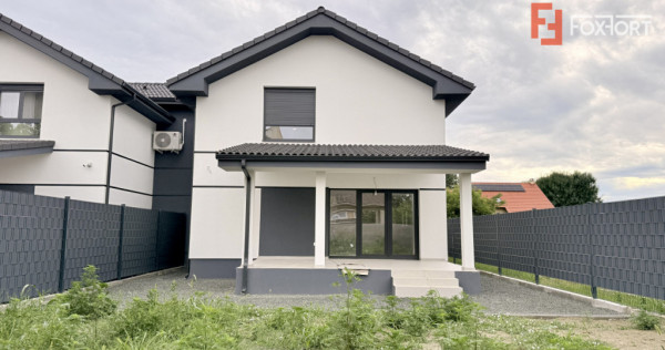 Duplex despartit, de vanzare 4 camere - curent trifazic - Mo