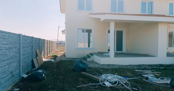 Duplex 4 camere despartit prin perete dublu - Giroc - ID V34