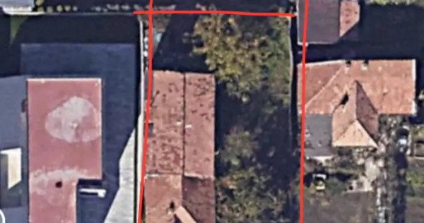 Teren cu casa veche demolabila