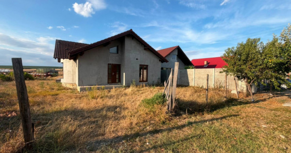 Casa individuala cu 3 camere de vanzare in Recas