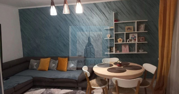 De v&acirc;nzare apartament 3 camere/ zona Codrii Cosminului