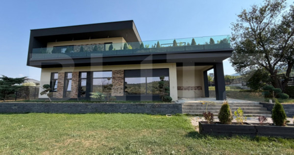 Casă individuală de lux cu piscină și teren generos de 1