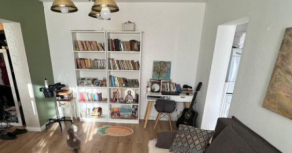 Apartament 3 camere de v&acirc;nzare &icirc;n zona Dacia, Constanța
