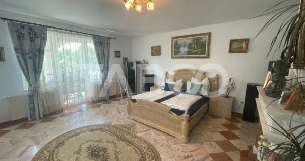 Casa deosebita de vanzare 453 mp utili si curte 528 mp in A