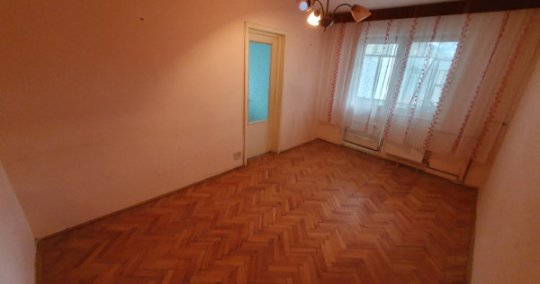 Apartament 2 camere, etaj 4, bloc izolat, acoperis - Zona Gi