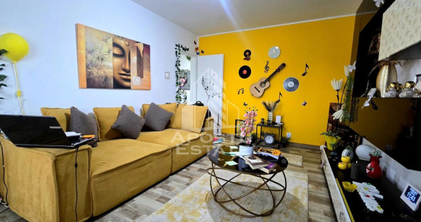 Apartament cu 2 camere de vanzare, decomandat, renovat, Girocului