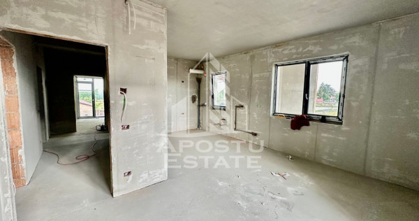 Apartament cu 3 camere, 2 bai, etaj 1, zona Lidl din Giroc