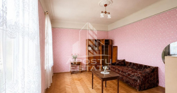 Apartament 2 camere la curte comuna, zona Odobescu Timisoara