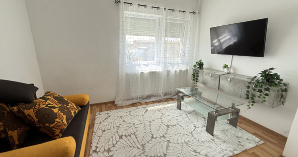 Apartament cu 3 camere, decomandat, 64 mp utili, curte priva