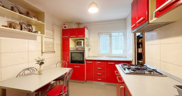 Apartament 4 camere, decomandat, etaj 3, zona Steaua