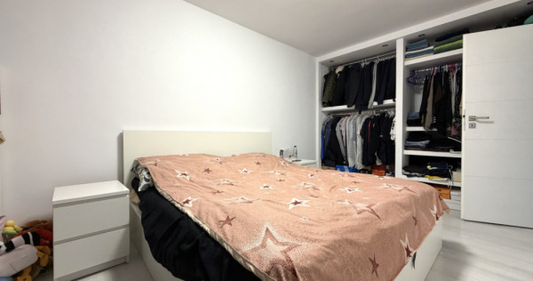 Apartament de 80 mp utili, la etajul 3, cu 4 camere si 2 bal