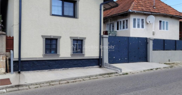 Casa renovata Ghelari Hunedoara