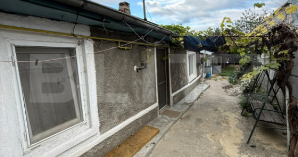 Casă de v&acirc;nzare, 71.43 mp, 232.56 mp teren, zona Parc CFR