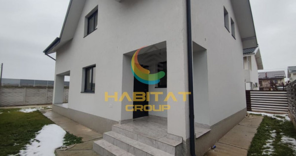 Casă P+M, 4 camere decomandate, 3 băi, teren 308mp, la cheie