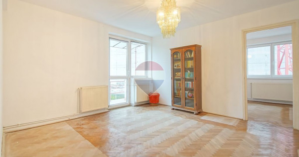 Comision 0%| Apartament cu 2 camere, &icirc;nsorit | Centrul Civic