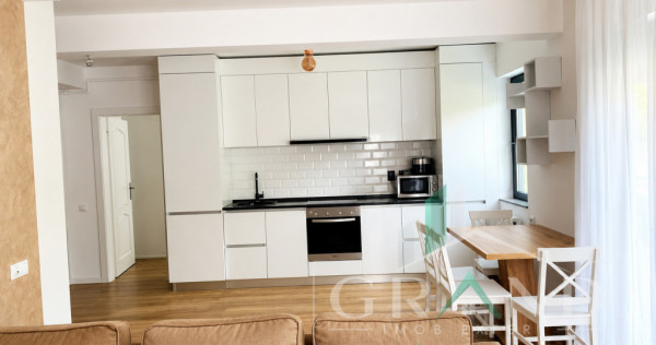 ACASĂ LA MARGINEA PĂDURII | 3 Camere | BALCON | Donath Par