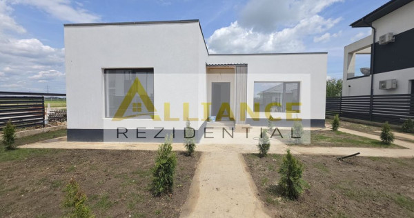 Casa 3 Camere | Curte amenajata