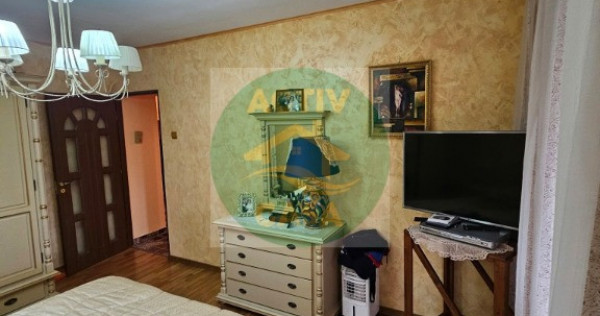 DE V&Acirc;NZARE &ndash; APARTAMENT CU 3 CAMERE &Icirc;N ROMAN!